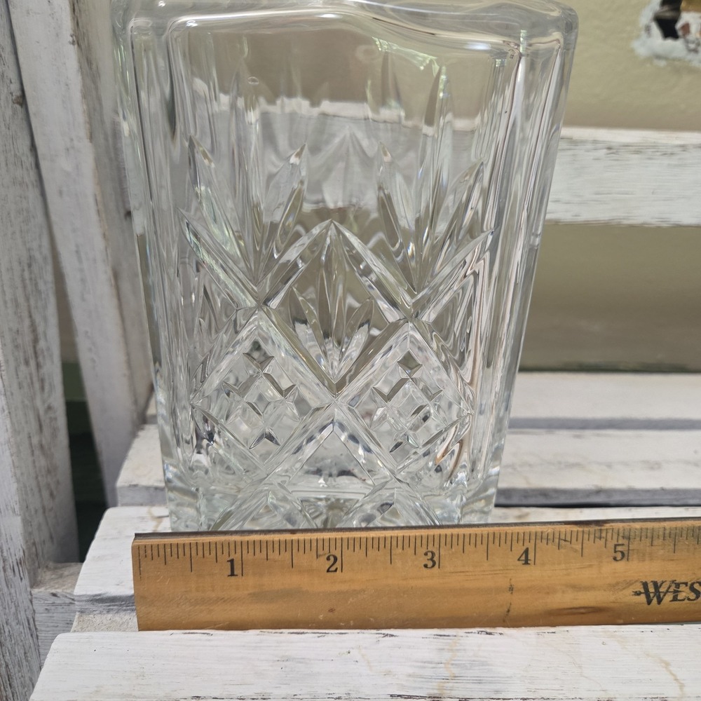 Vintage Cut Crystal Square Decaner With Faceted Stopper 9.5 inch - Picture 15 of 15